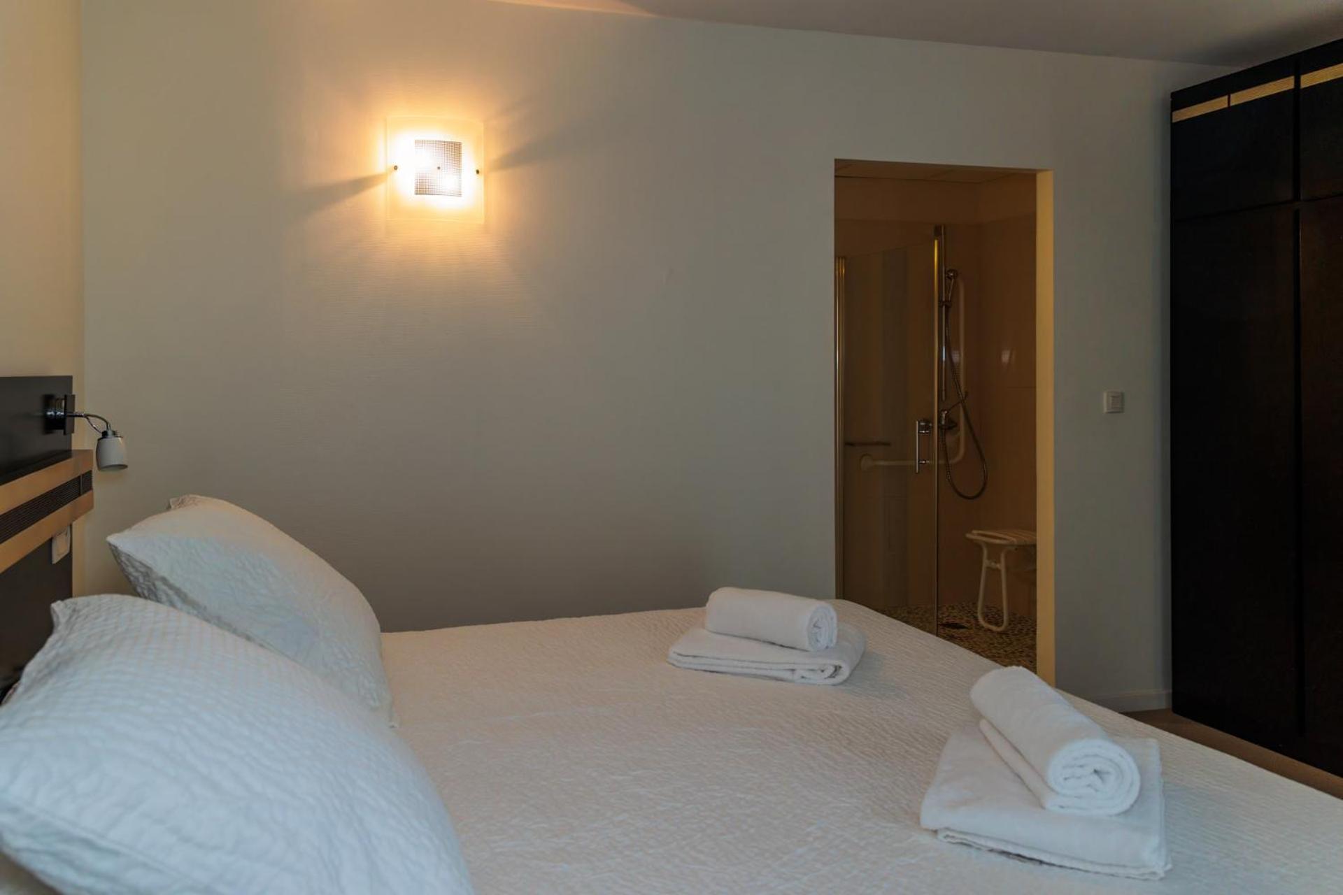 Logis Hotel Restaurant Auberge De La Xaintrie Saint-Privat  Buitenkant foto