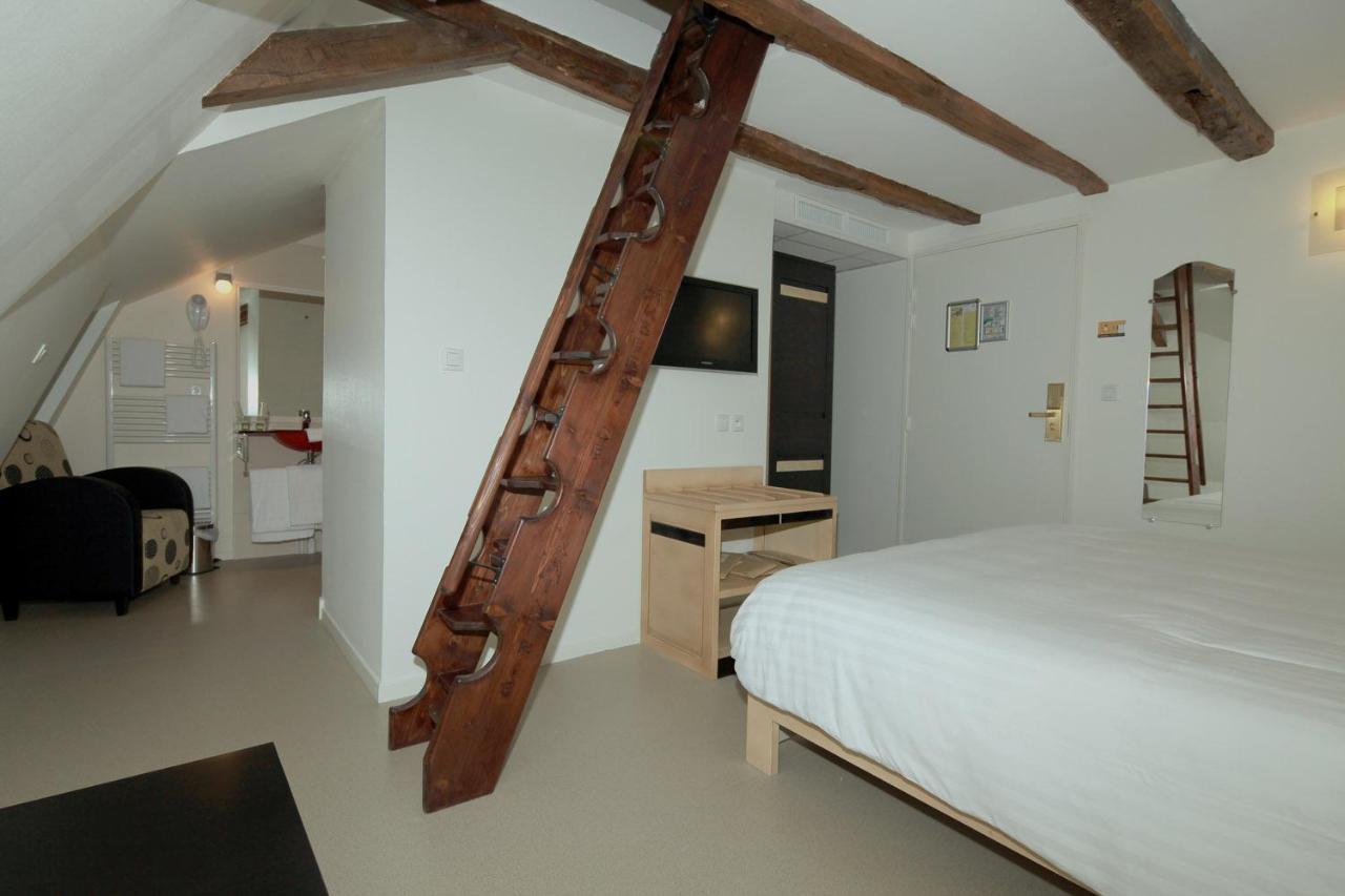 Logis Hotel Restaurant Auberge De La Xaintrie Saint-Privat  Buitenkant foto